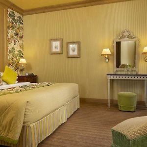 Suite met een Queen Size Bed